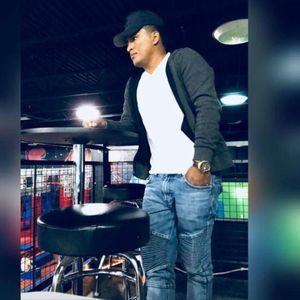 Meet your Posher, Gerson geovanny